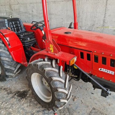 Trattore Carraro 2008 con lama